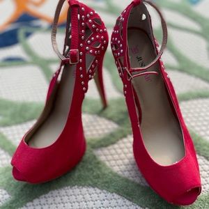 JUSTFAB Red Heels (9) BRAND NEW
